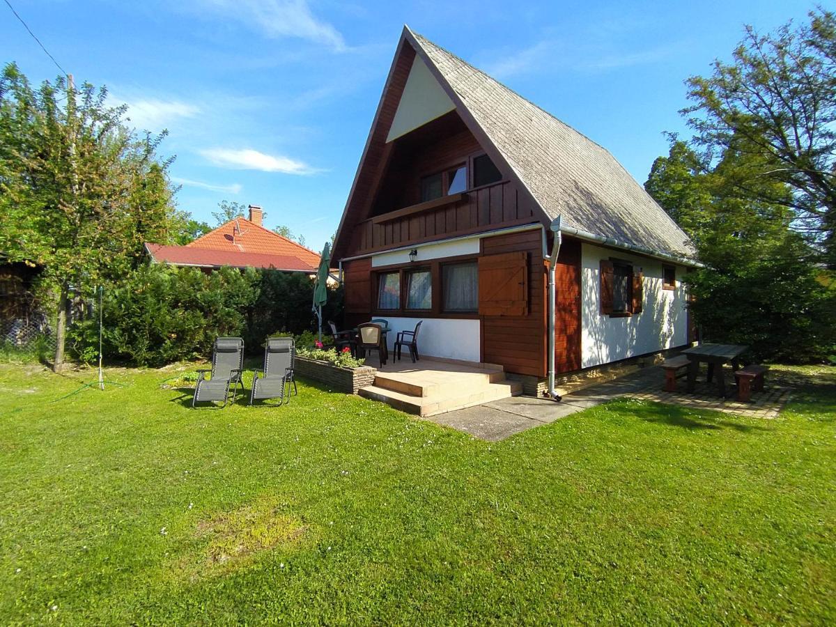 Villa Pelso Vendeghaz With Internet Optical Cable Balatonmáriafürdő Exterior foto